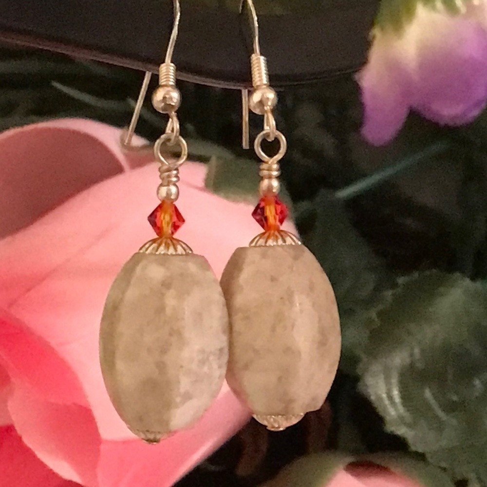 🔥ON SALE🔥3/$25🔥 💖 LA Design💖Handmade Earrings